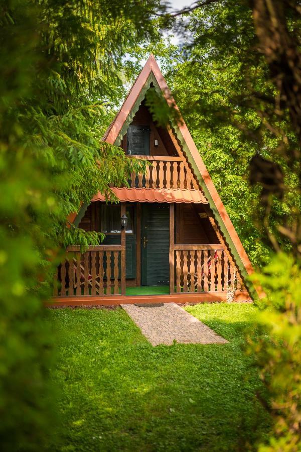 Domki Nad Stawem. Villa Polanczyk Exterior photo